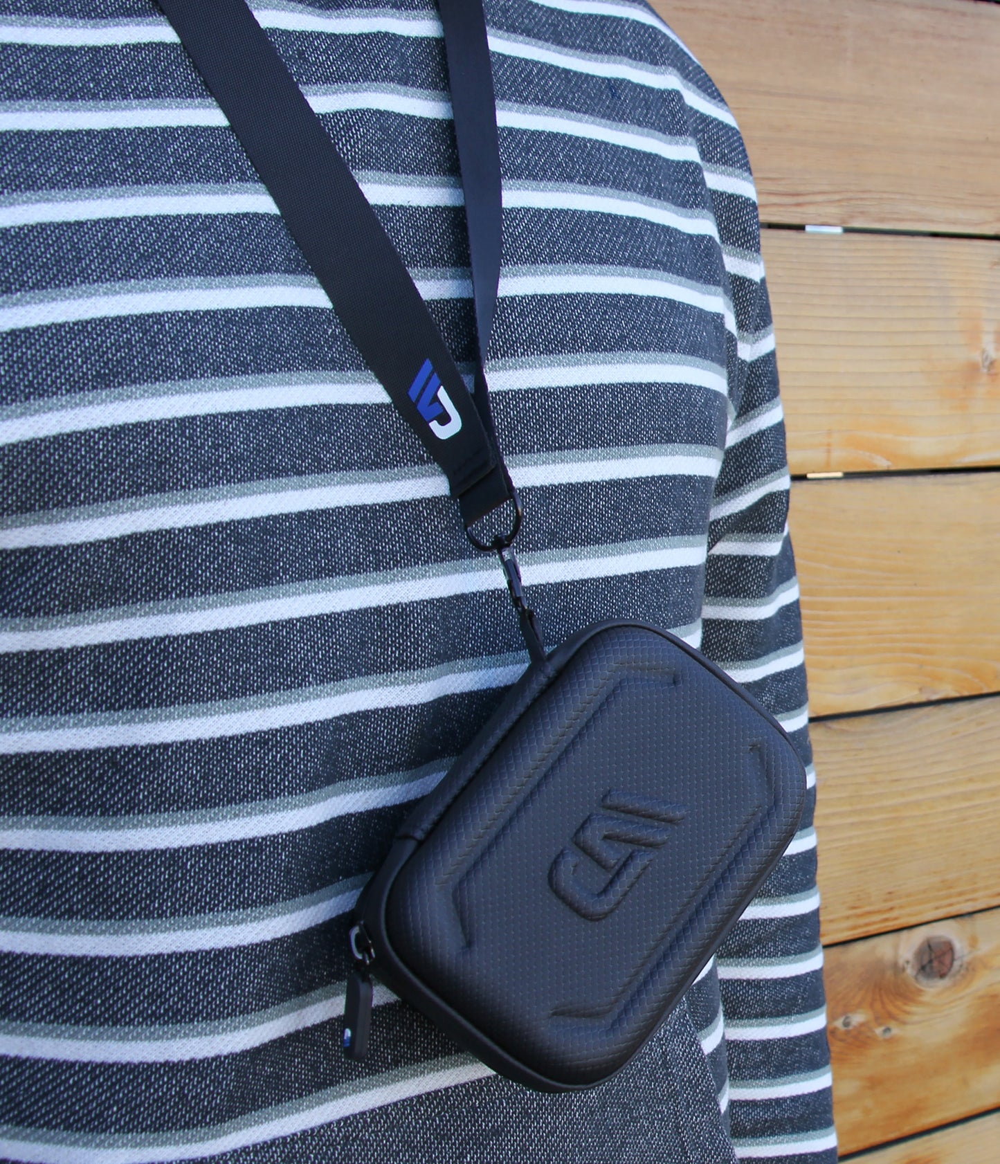 CASEMATIX Carry Case Compatible with Blue Tees Golf Ringer and Accessories - Includes Travel Case Only for Smart Magnetic GPS Handheld Range Device
